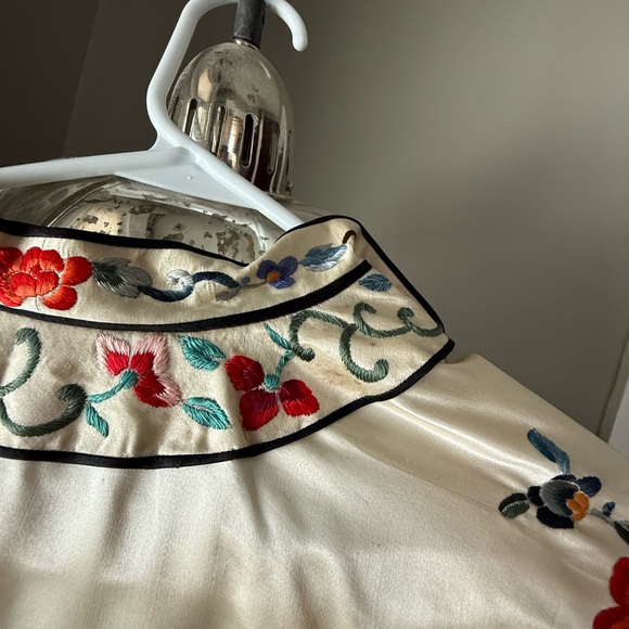 Vintage Chinese Bai hua robe - Picture 4 of 16